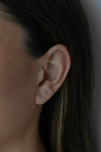 Round Piercing Frontal White Gold